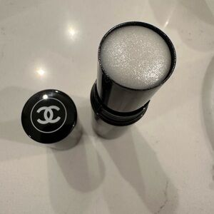 CHANEL BAUME ESSENTIAL multiuse glow stick highlighter LE PEARLESCENT